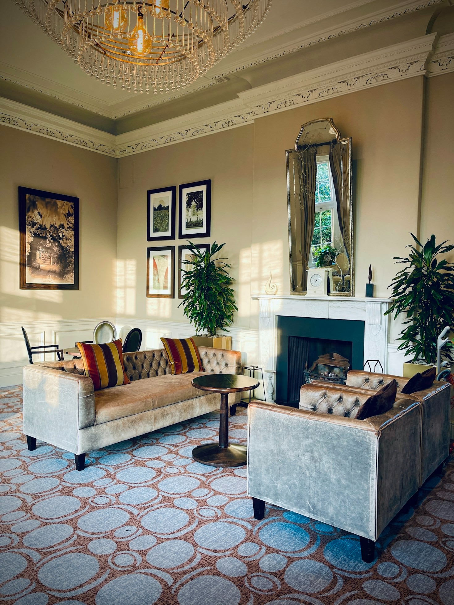 Inside the Art of High-End Sofa Joinery